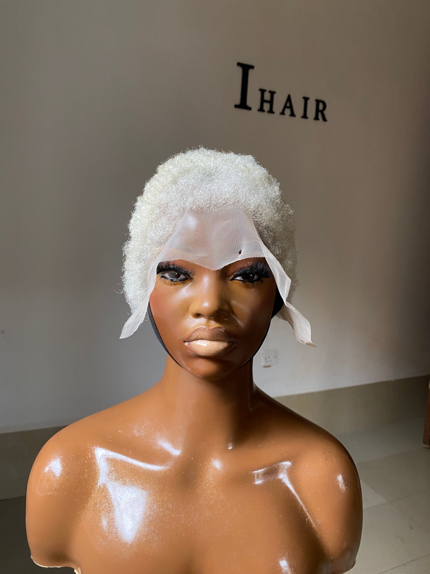 613 Lowcut Wig