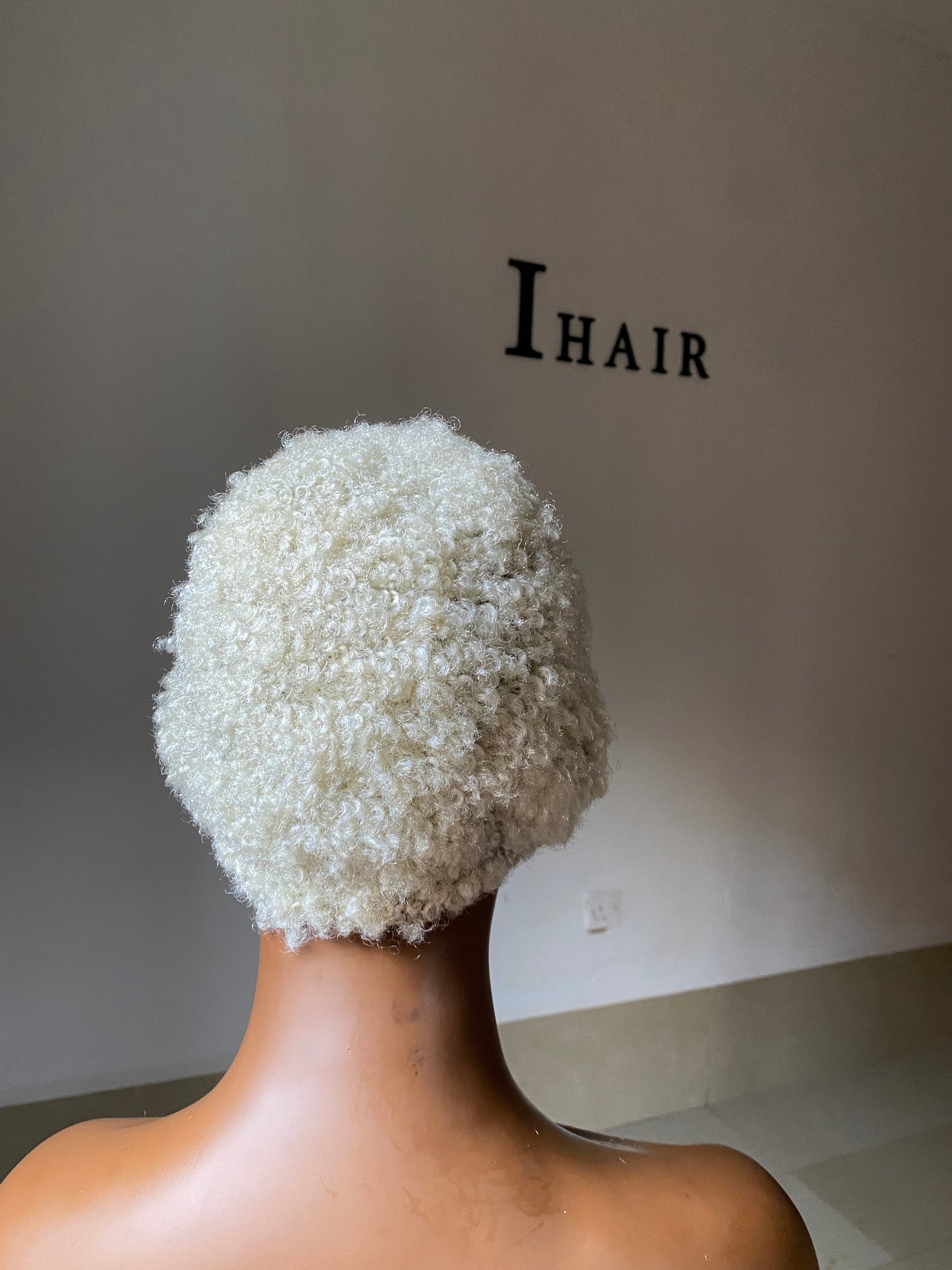613 Lowcut Wig
