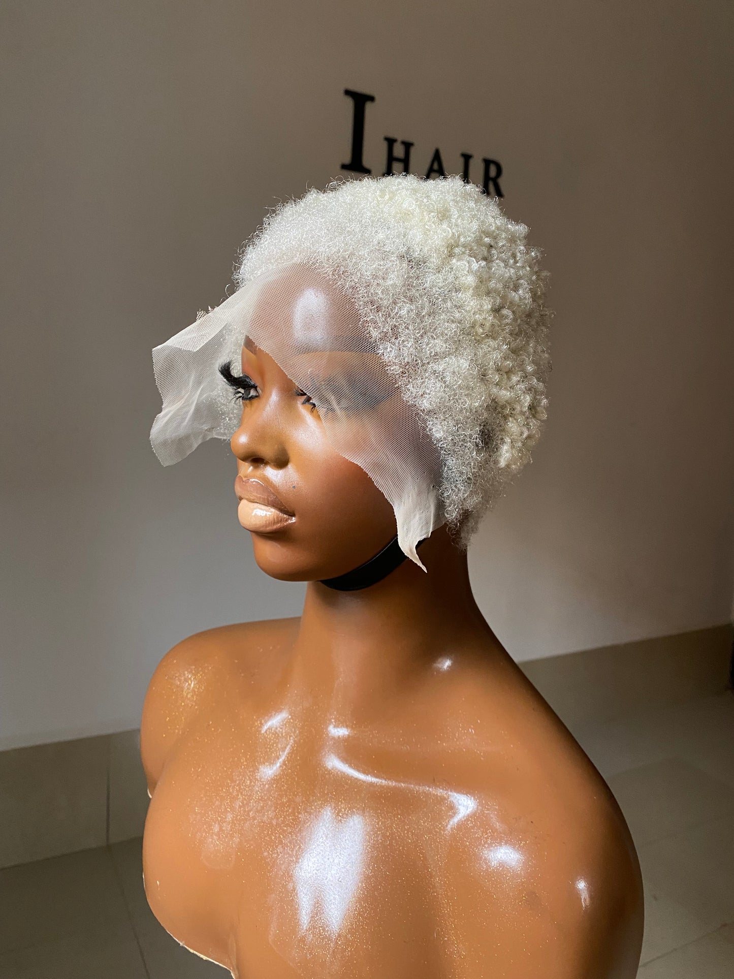 613 Lowcut Wig